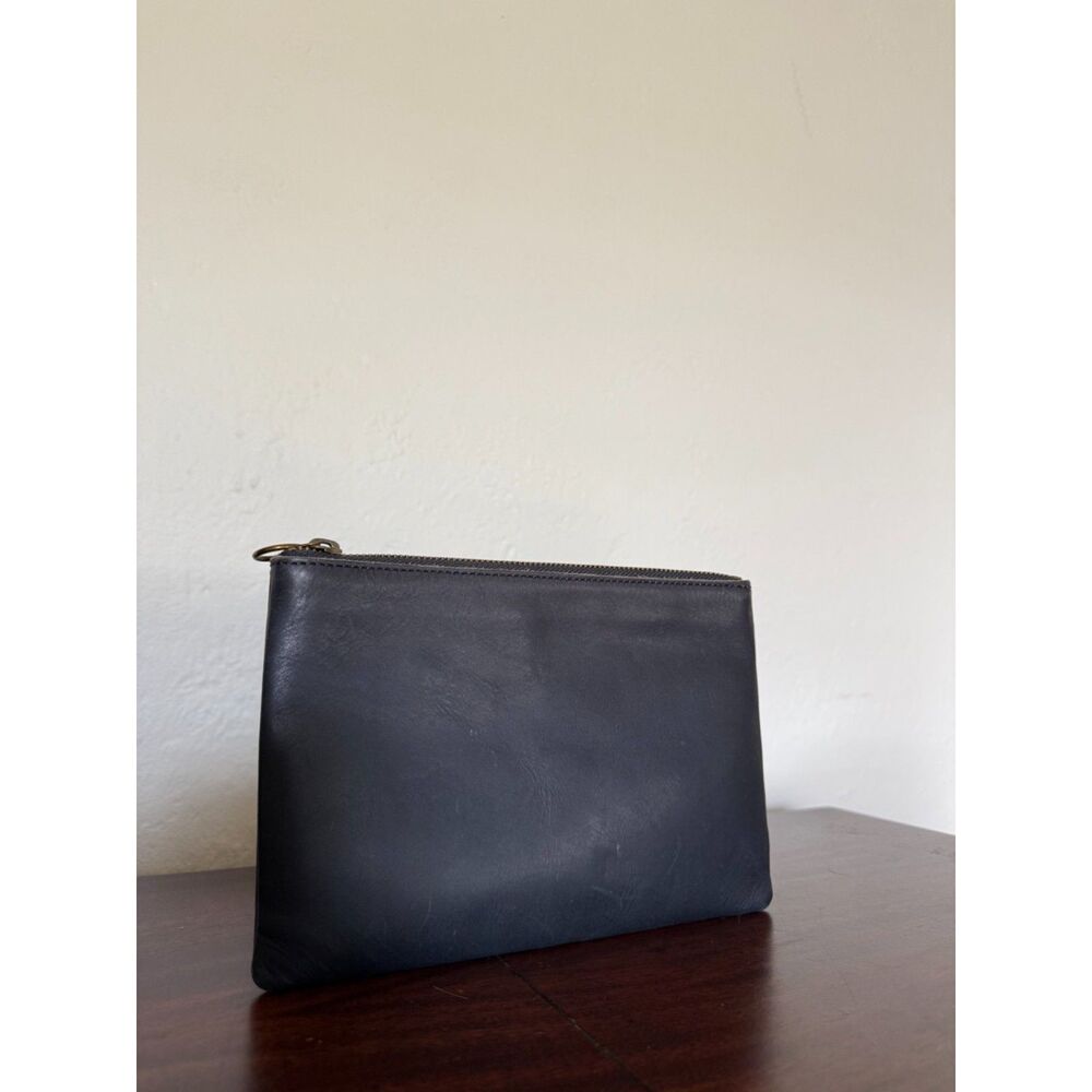 Madewell Leather The Leather Pouch Clutch with Interior Pockets